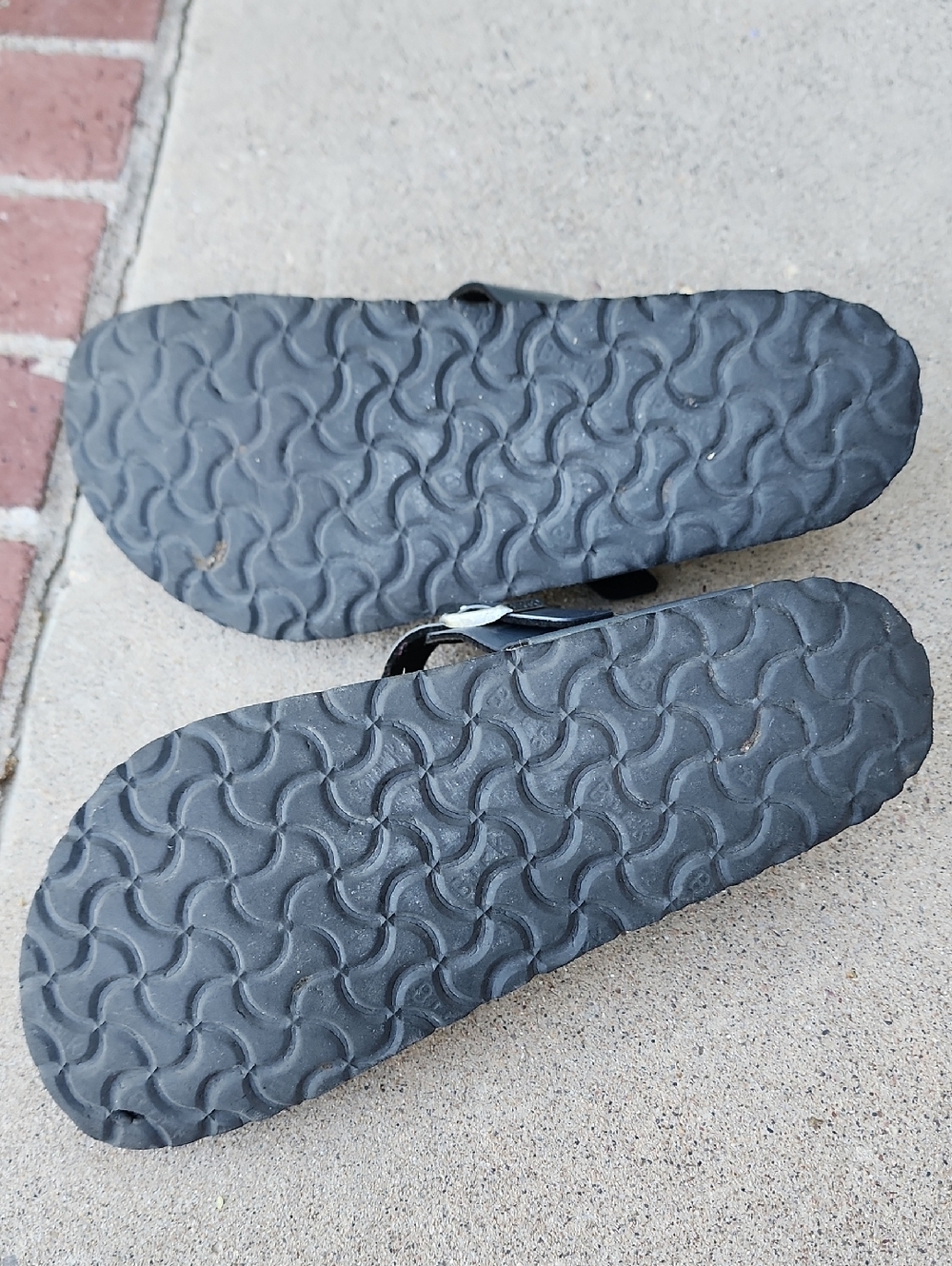 Birkenstock Gizeh Onyx Birko-Flor Sandals - Picture 9 of 16